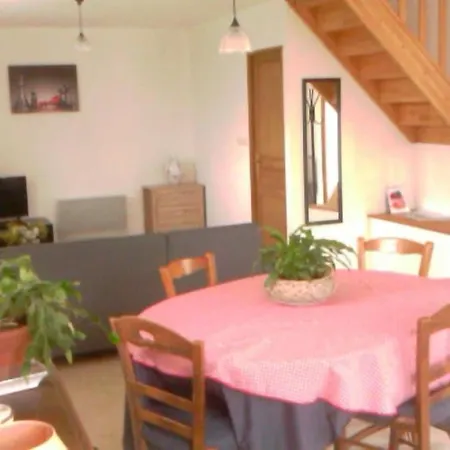 Dans Corps De Ferme En Picardie Valines