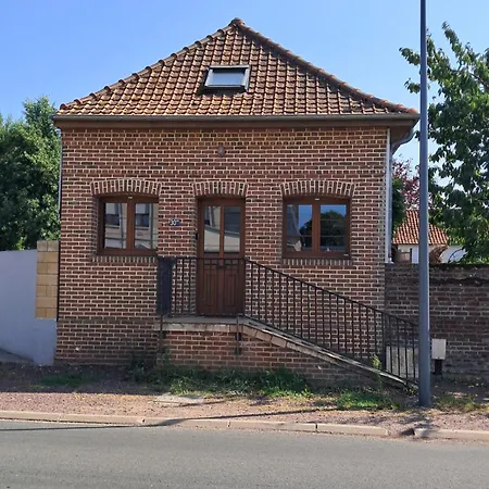 Dans Corps De Ferme En Picardie *